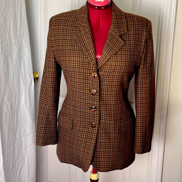 Blazer - Picture 1 of 9